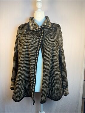 Roni Rabl Black and Cream Knit Cardigan Sweater